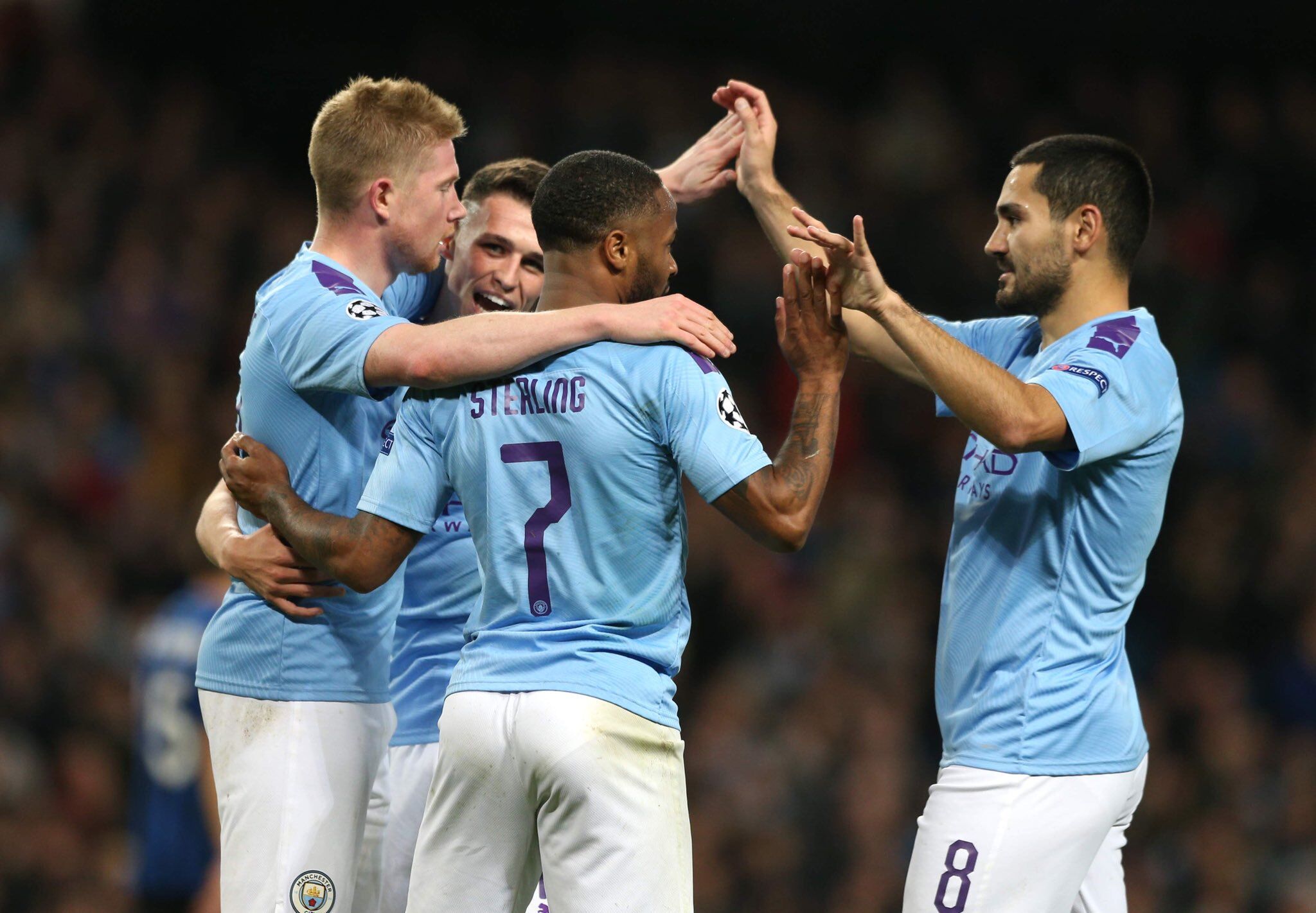 马德兴：米利西奇不敢热身U17女足，一年半不换血，足协当断则断（马德兴：米利西奇回避与U17女足热身，球队一年半未换血，足协该果断决策）