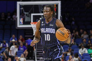 苗原：深圳青年人在谈云南玉昆外援恩里克、内内，球队想冲超（苗原：深圳青年人正洽谈云南玉昆外援恩里克、内内，目标冲超）