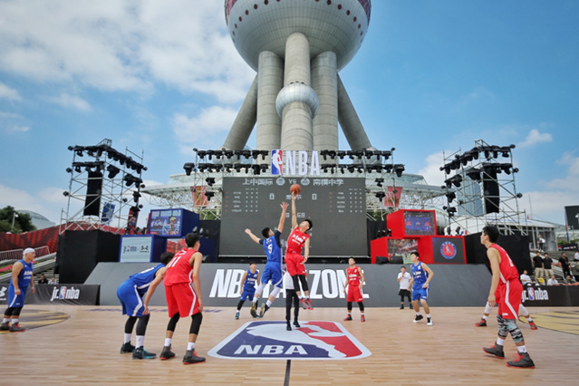 莱切vs都灵：班达、法尔科内首发，切-亚当斯、弗拉希奇出战（莱切迎战都灵：班达、法尔科内首发，切-亚当斯与弗拉希奇登场）