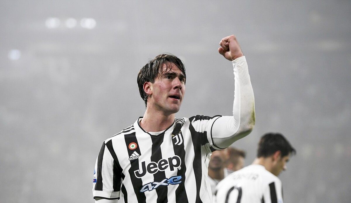 传承足球明星联赛“川辽对决”再现甲A经典，“四川雄起”唤起一代球迷记忆