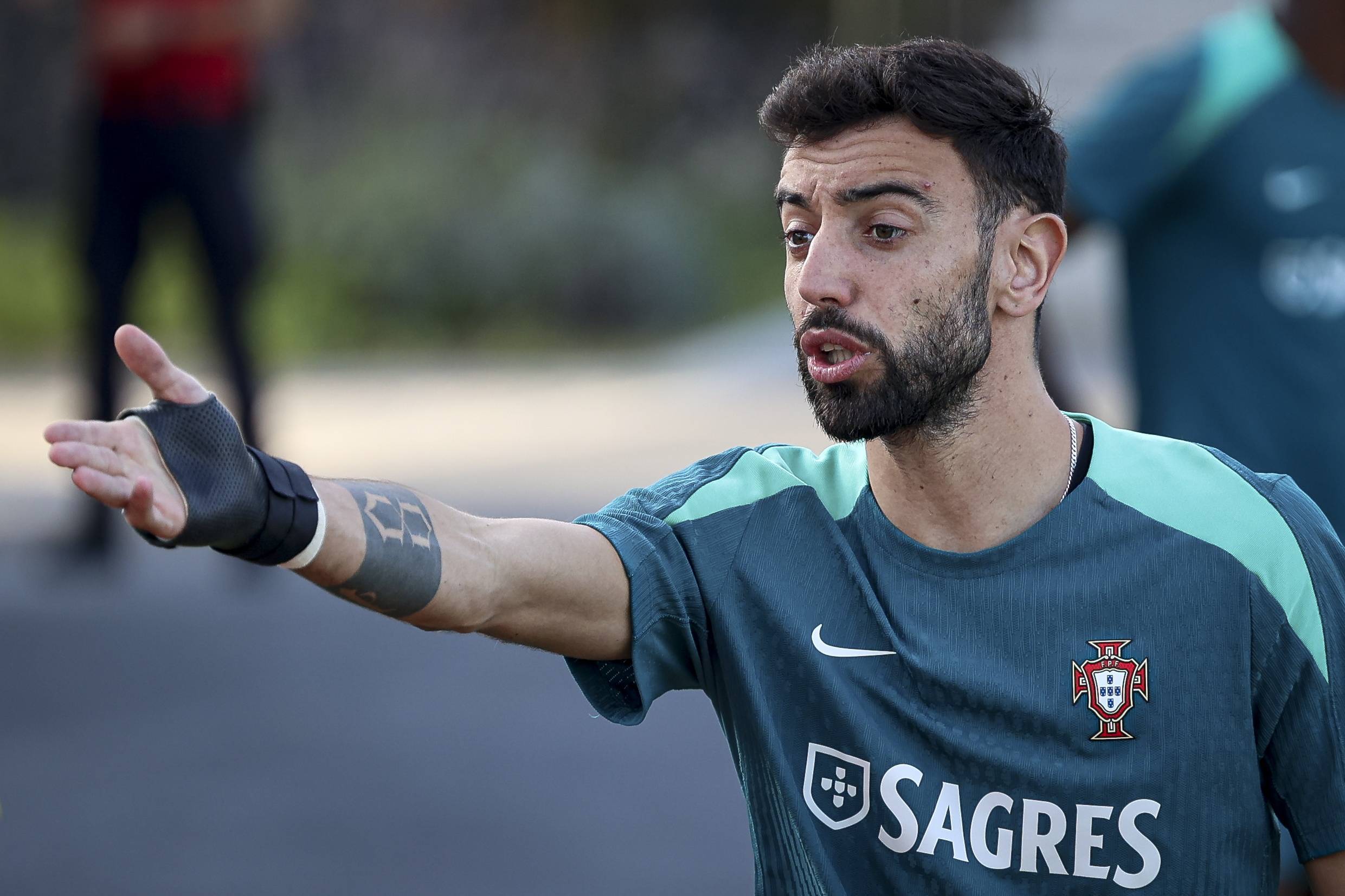 罗欣棫展现中国女篮精气神（罗欣棫彰显中国女篮拼搏精神）