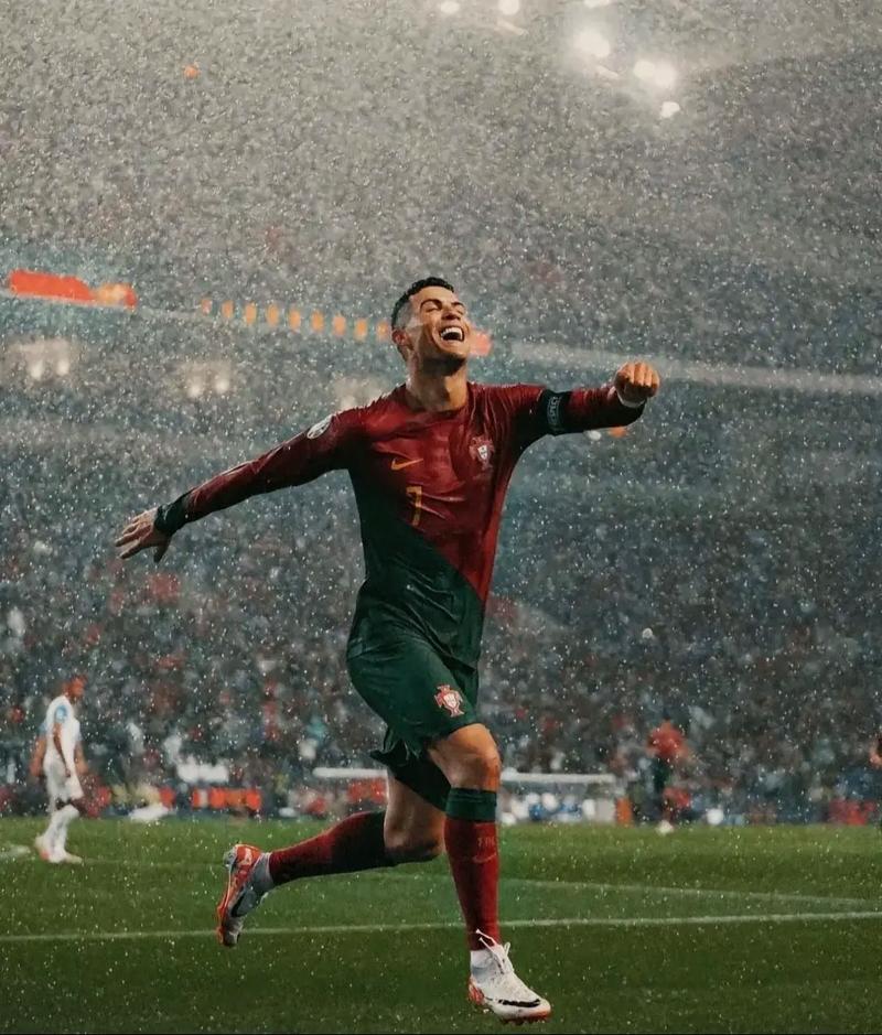 经纪人：我的话完全被断章取义了；孔蒂就像洛博特卡的父亲（经纪人澄清：我的话被严重曲解，孔蒂待洛博特卡如父）