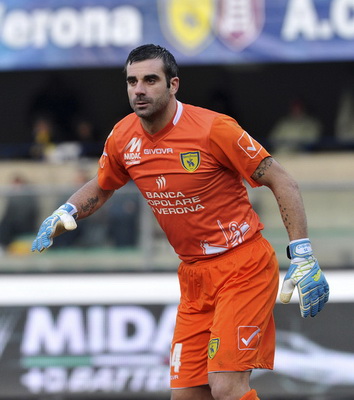 C罗英超103球领跑葡萄牙球员榜，B费66球居次（英超葡萄牙射手榜：C罗103球居首，B费66球位列第二）