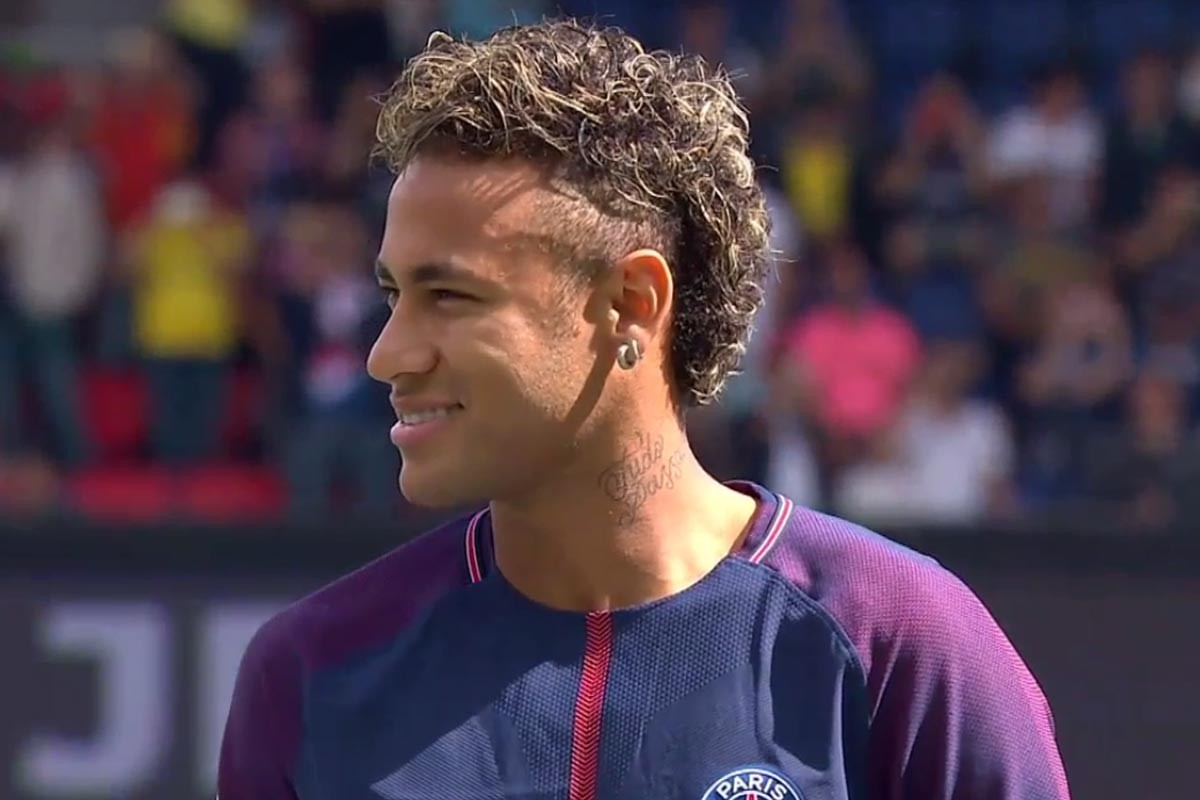 亚冠第5轮最佳球员候选名单出炉，中超独苗入选，他却高兴不起来（亚冠第5轮最佳球员候选揭晓，中超独苗上榜，他却难言欣喜）