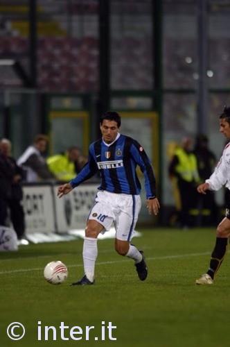 都体：弗拉泰西对加盟尤文持开放态度，国米要价不低于3500万（都灵体育报：弗拉泰西愿考虑加盟尤文，国米要价至少3500万欧元）