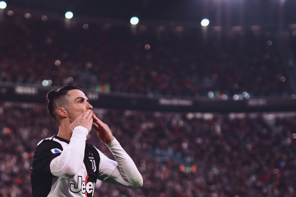 足球世界足球先生候选名单出炉，引发热议（世界足球先生候选名单揭晓，热议不断）